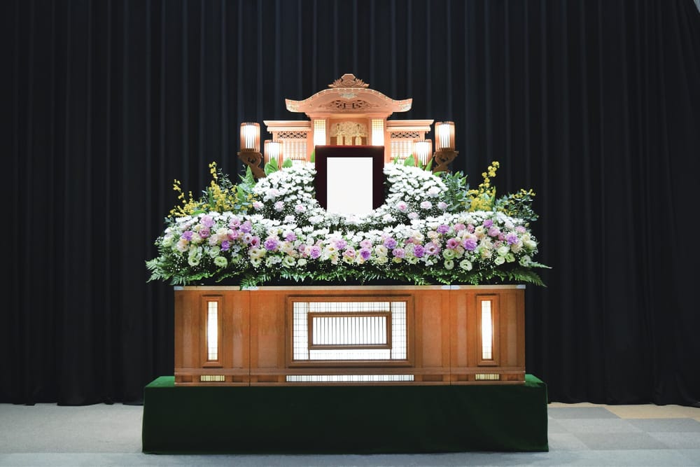 光照殿の生花祭壇（会員価格1,150,000円）