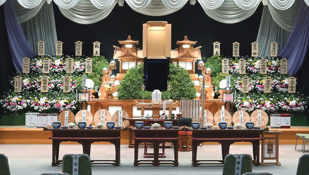 友人葬 などの祭壇